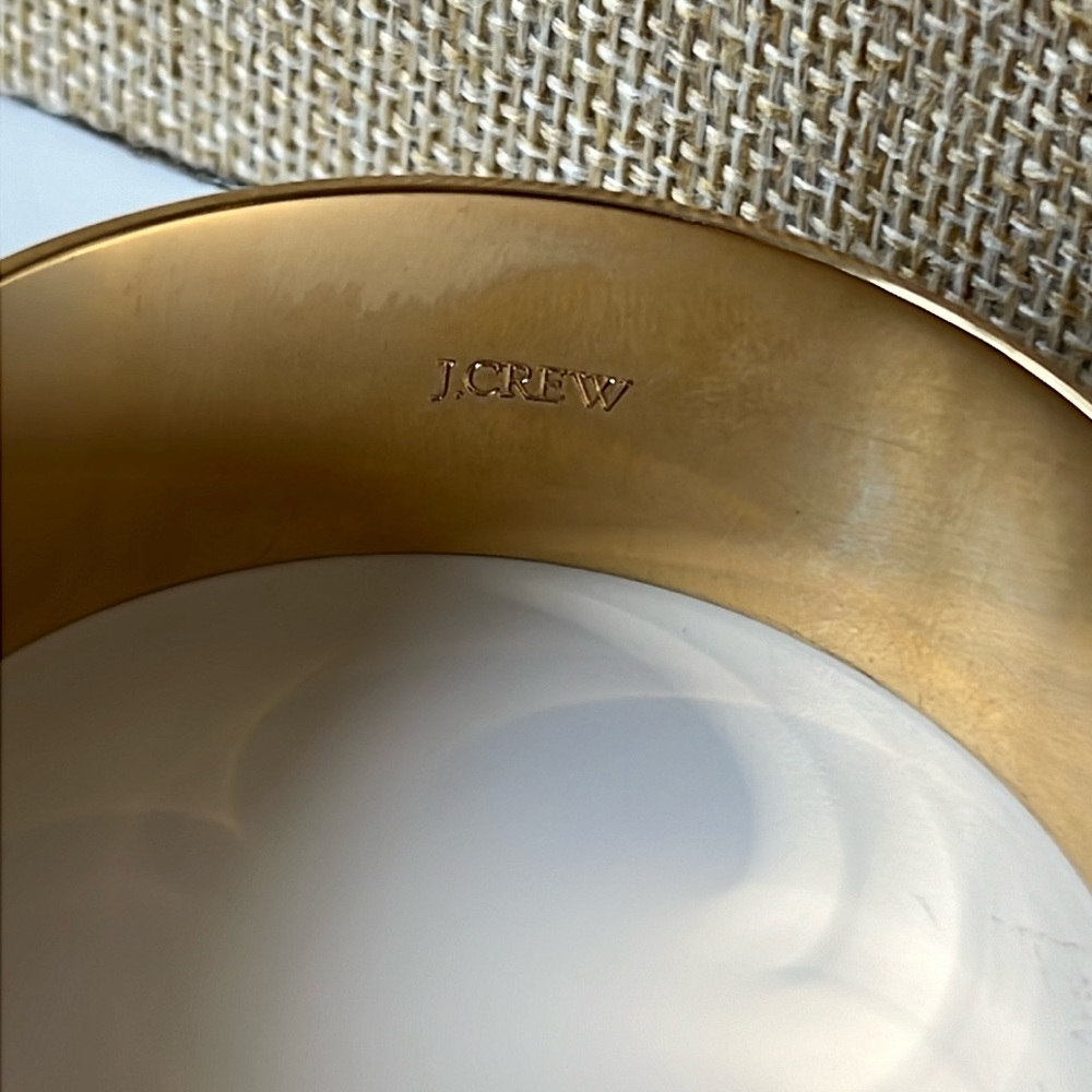 NWOT J Crew Wide Bangle Blue White Gold Enamel Floral Design Bracelet Stack NWOT - Picture 2 of 4